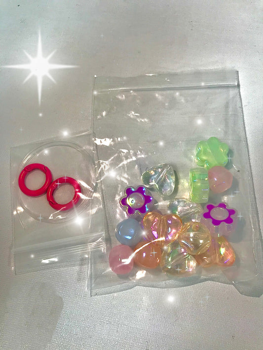 Matierial bag [beads to make cute chains and pens]